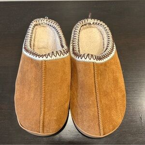 ☀️ 3/$15 Women’s Faux Suede Slippers Tan with Stitching